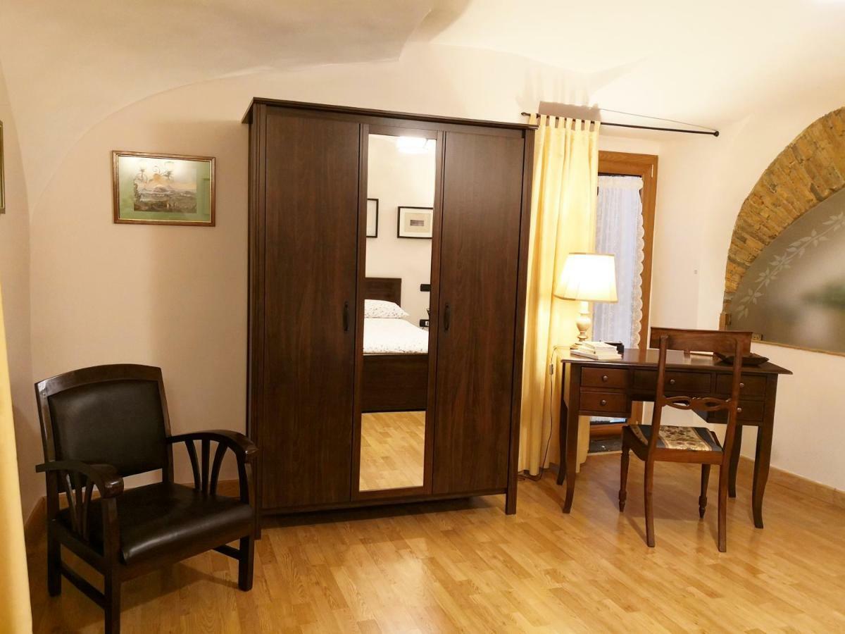 L' Arcata A Montesanto Villa Napels Buitenkant foto